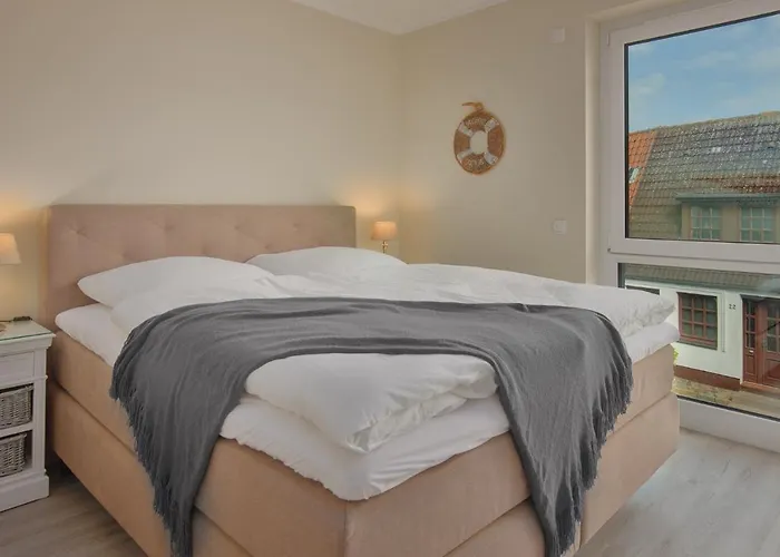 Little Harbourside Apartament